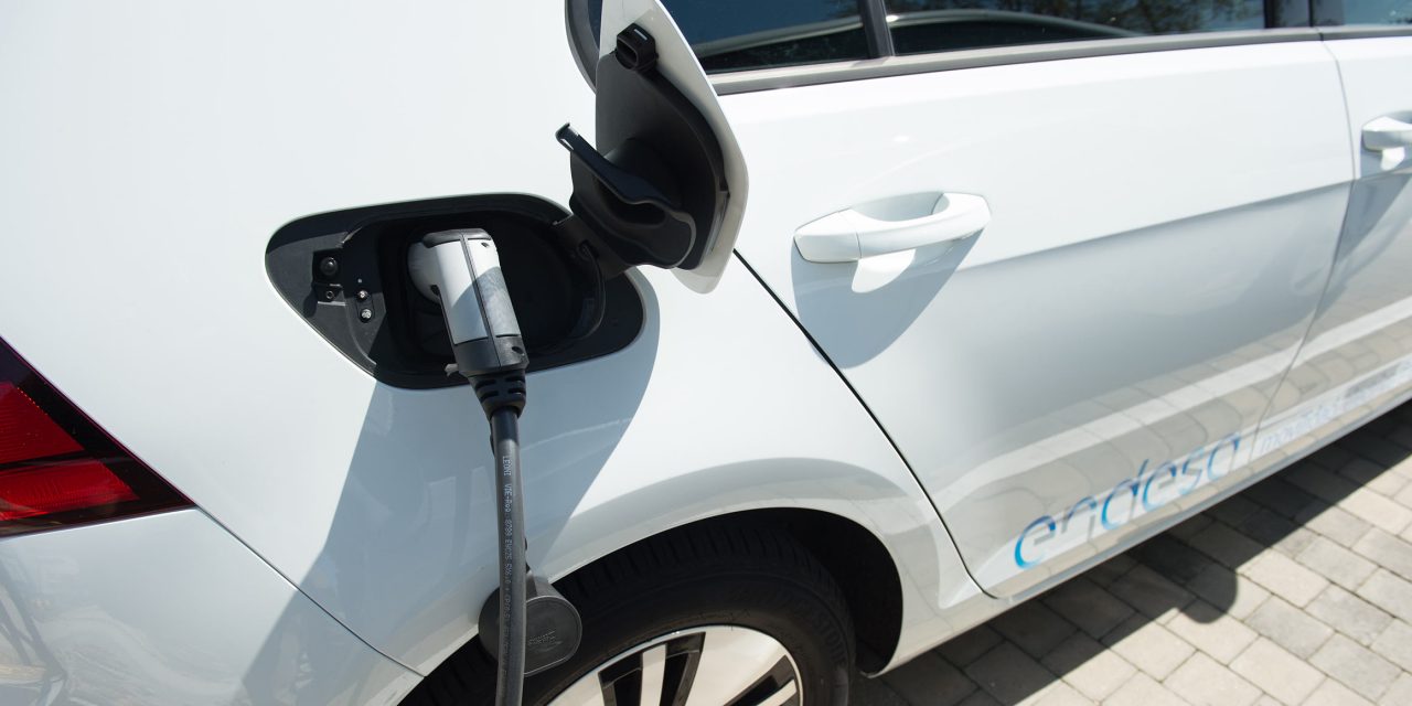 ENDESA Y ATHLON LANZAN ONEELECTRIC: EL PRIMER RENTING ELÉCTRICO “TODO INCLUIDO” DEL MERCADO