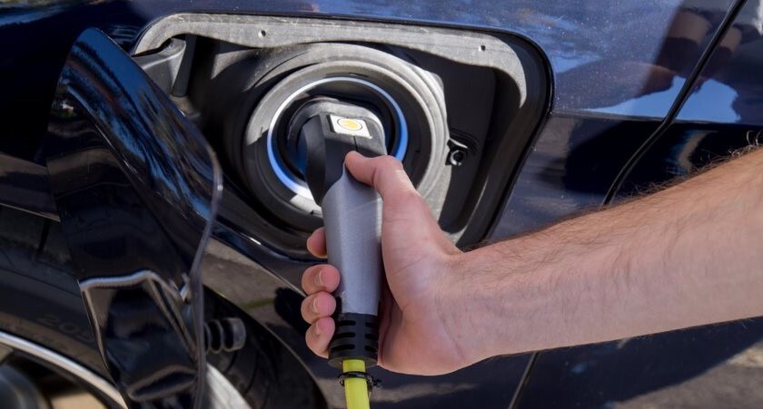 Endesa y Urbaser promueven la primera planta de reciclaje de baterías de vehículos eléctricos en la península ibérica