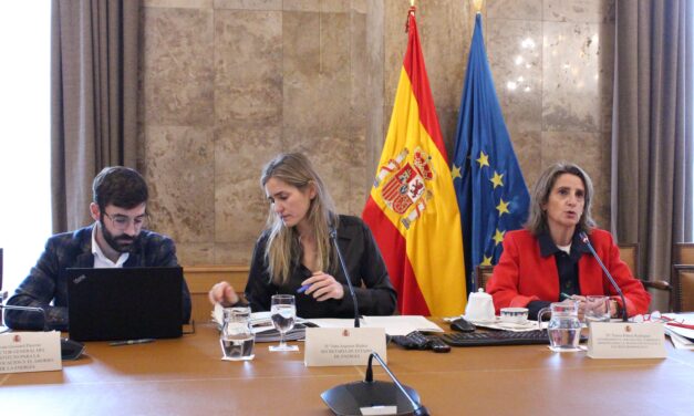 La vicepresidenta Ribera anuncia un aumento de fondos para movilidad sostenible y autoconsumo