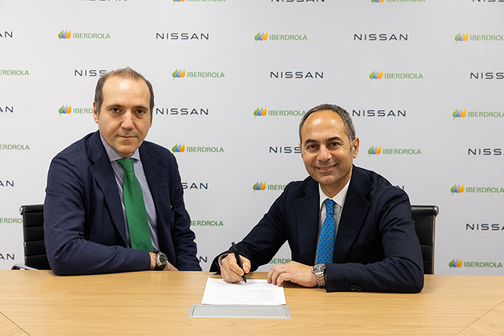Iberdrola y Nissan firman un acuerdo para promover la movilidad sostenible en Italia.