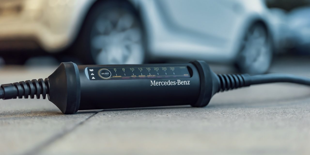 Juice Technology firma un acuerdo estratégico con Mercedes-Benz para suministrar su cargador  portátil para vehículos eléctricos.