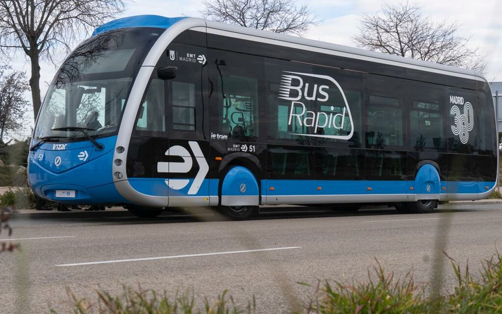 El ayuntamiento de Madrid presenta los ie trams de Irizar e-mobility que operarán la primera línea eléctrica BRT de la ciudad